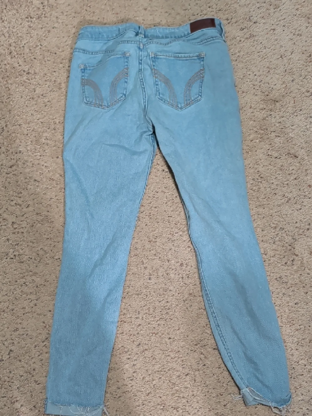 Hollister Light Blue Distressed Skinny Jeans - Picture 3 of 3